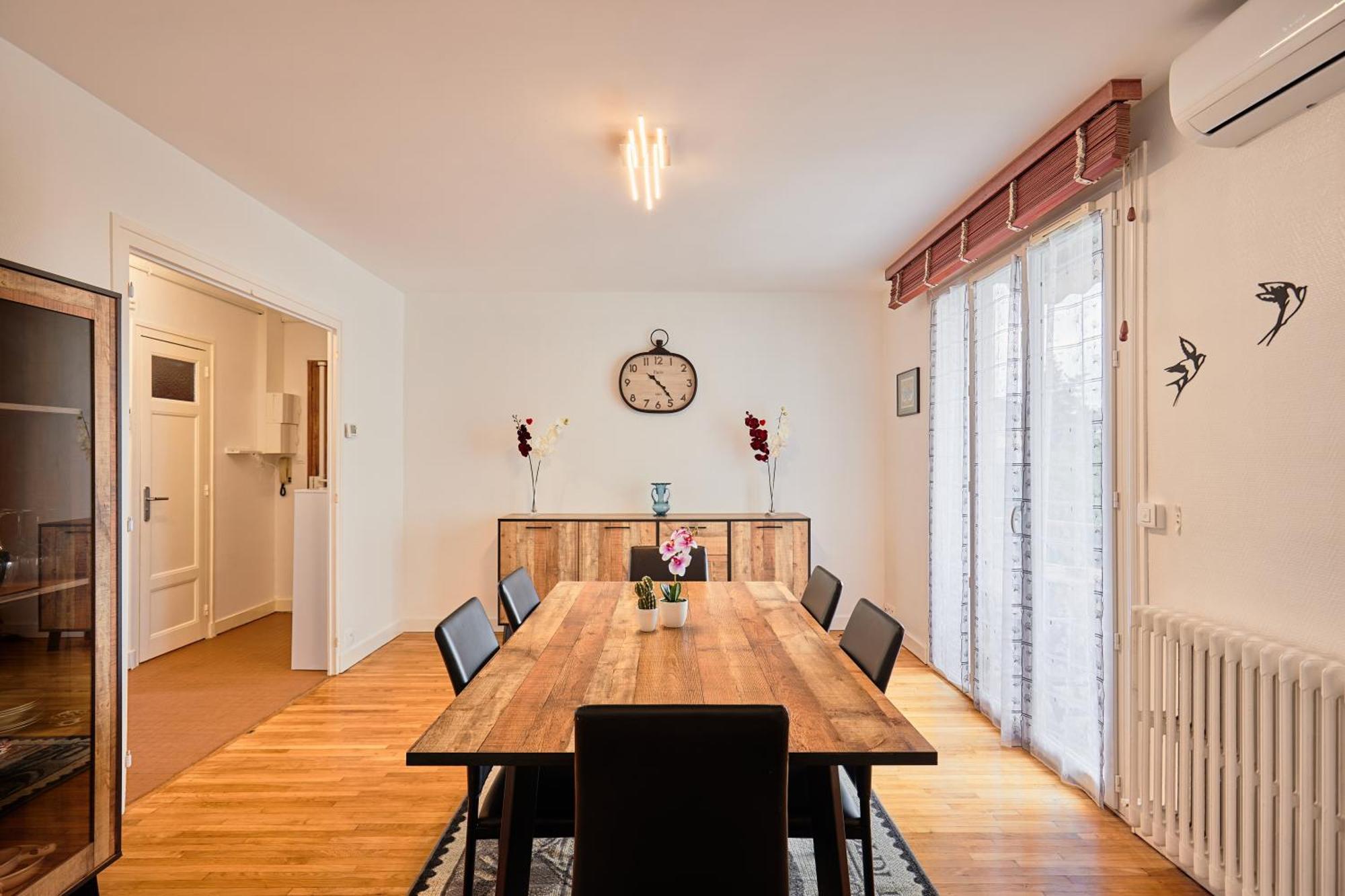 Les Hirondelles - 2 Chambres, 3 Lits, Climatisation Et Balcon Бург-ан-Бресс Экстерьер фото