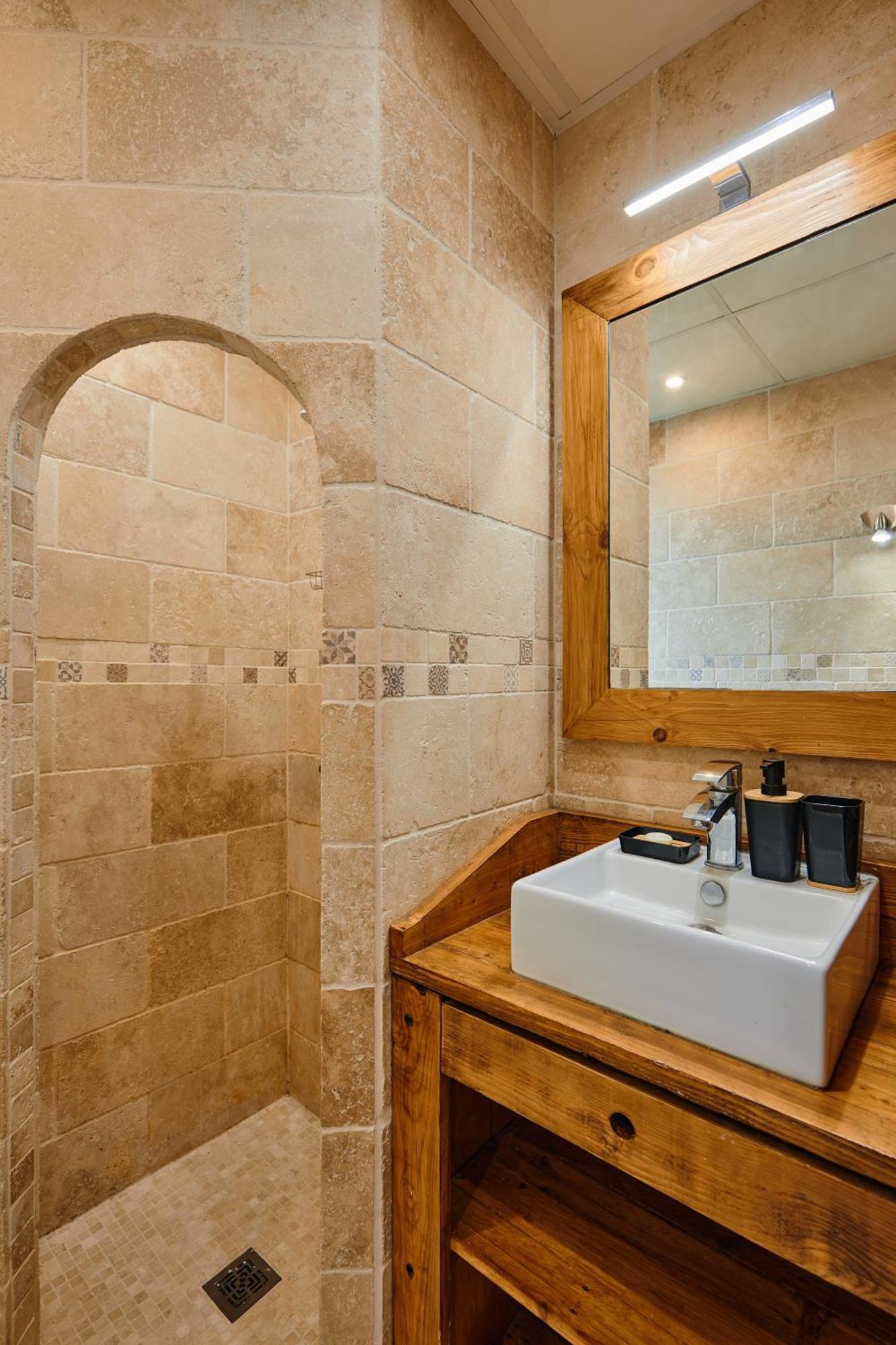 Les Hirondelles - 2 Chambres, 3 Lits, Climatisation Et Balcon Бург-ан-Бресс Экстерьер фото
